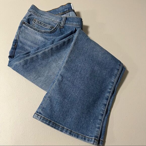 current/elliott The Scooped Ruby Crop Jean - Picture 4 of 11